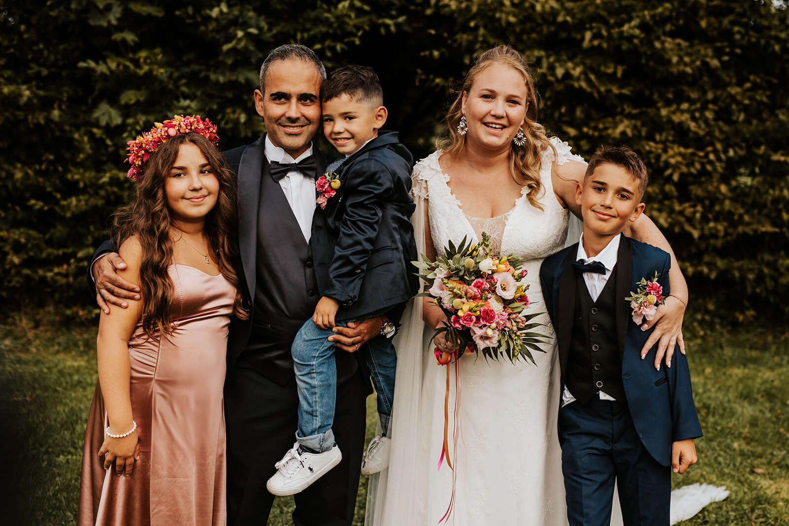 Flora & Luca Photo de famille avec les mariés et leurs enfants