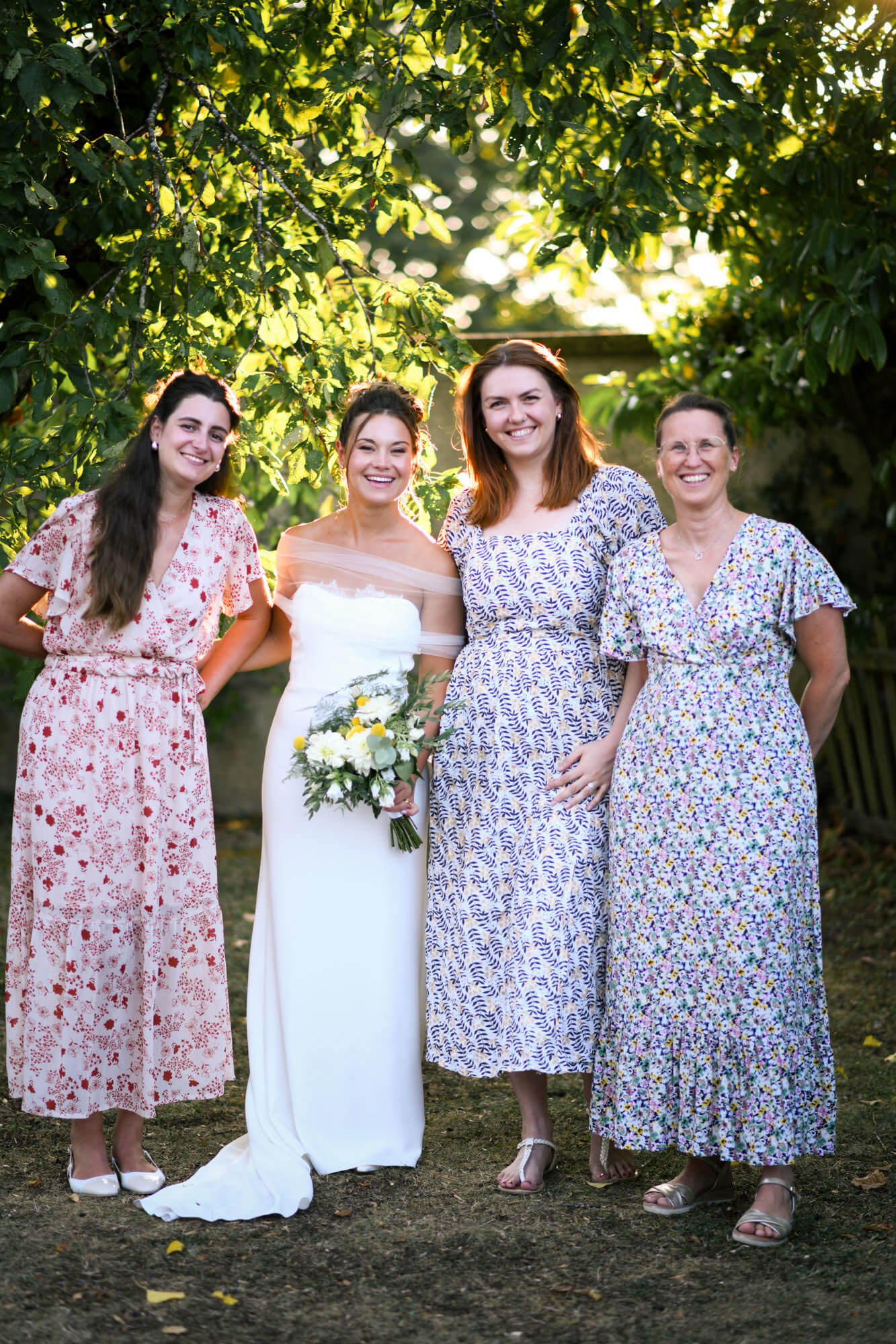 Enfant très chic au mariage